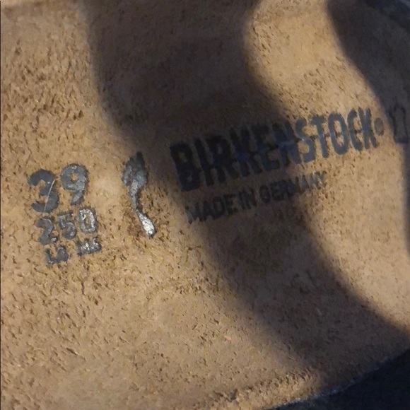 *SOLD* Birkenstock Arizona Birko-Flor Sandals - Picture 6 of 6